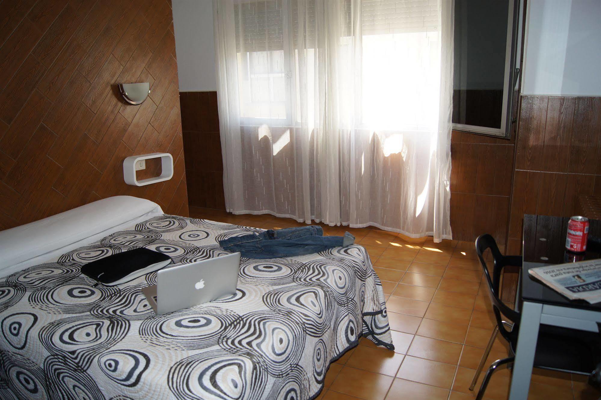 Sanmar 2* Figueres (Girona)